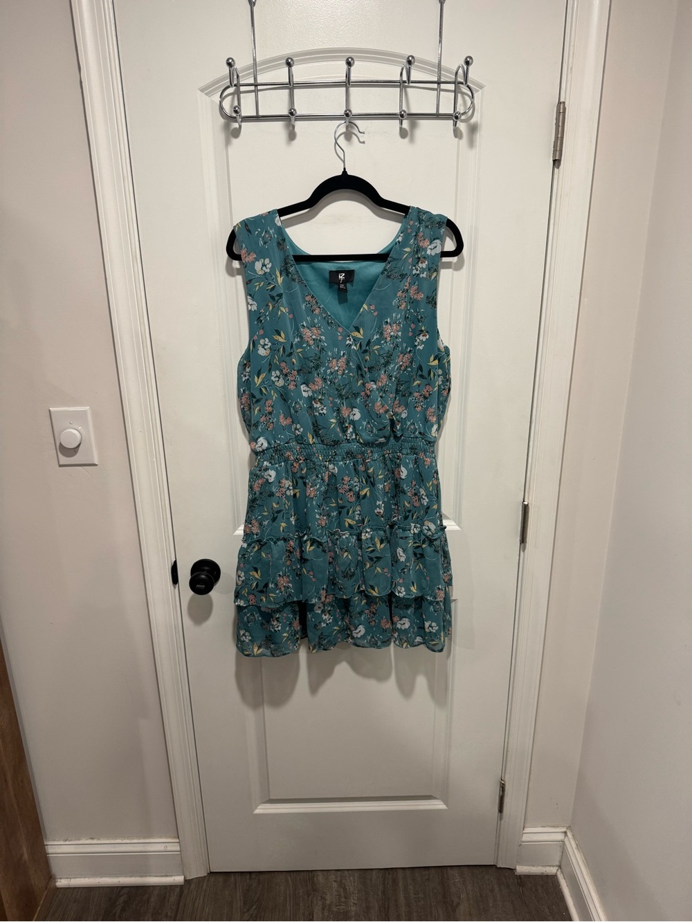 Iz Byer Teal Floral Tiered V-Neck Mini Dress